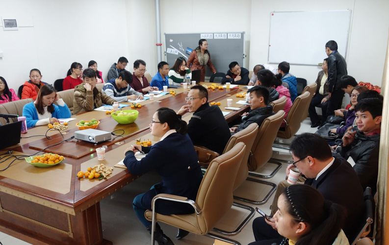 目前天度客戶沙龍已順利舉行4期，我們將一直秉承全公益、凈干貨、不推銷產(chǎn)品的理念，助力天度新老客戶開(kāi)展網(wǎng)絡(luò)營(yíng)銷和移動(dòng)互聯(lián)網(wǎng)營(yíng)銷。